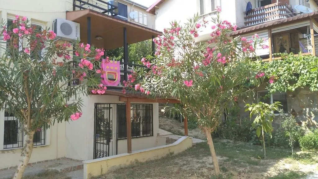 كوشاداسيه Villa Beyazgul 0*,  تركيا